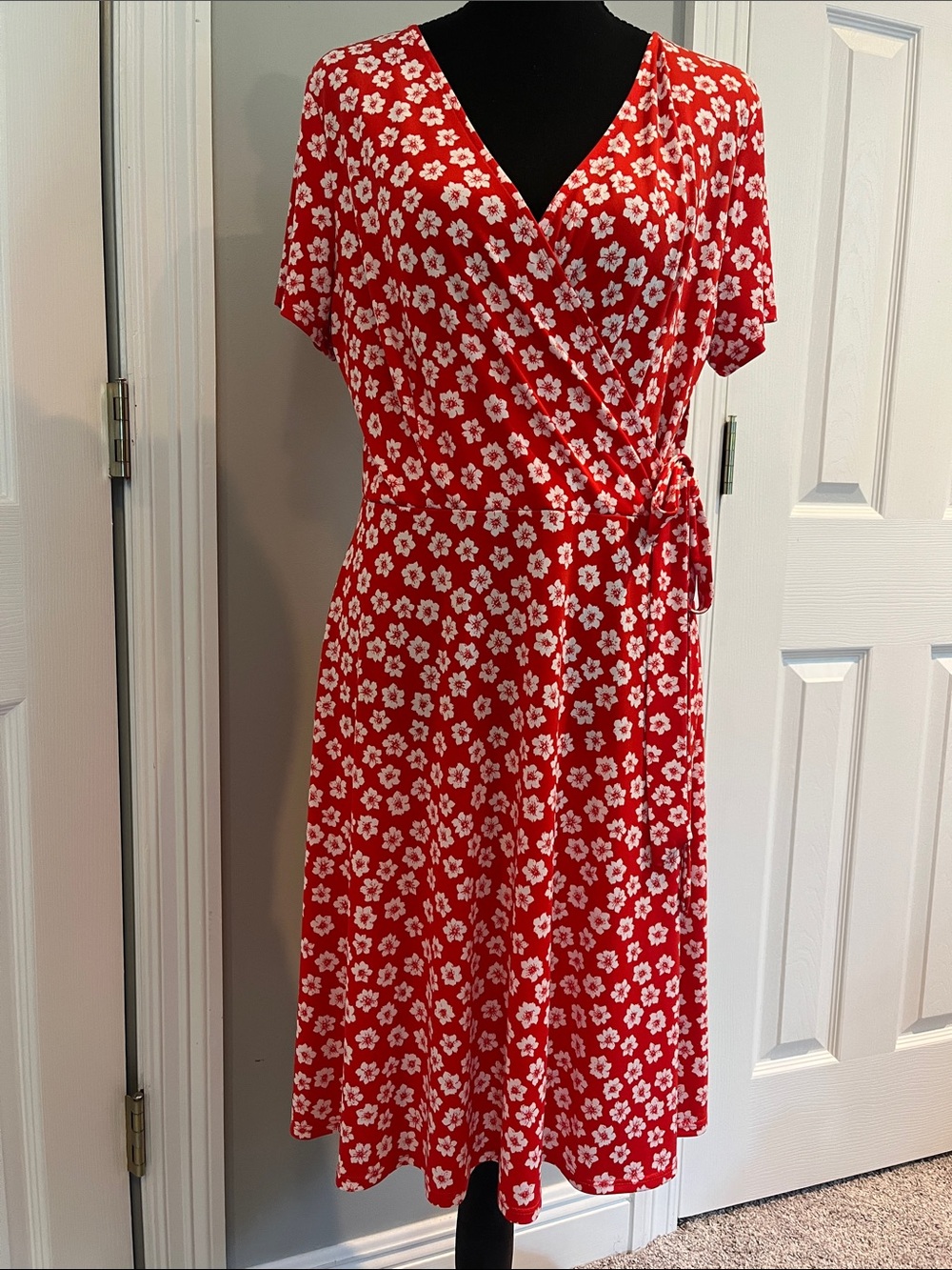 Kaileigh Red and White Floral Wrap Dress with Side Tie